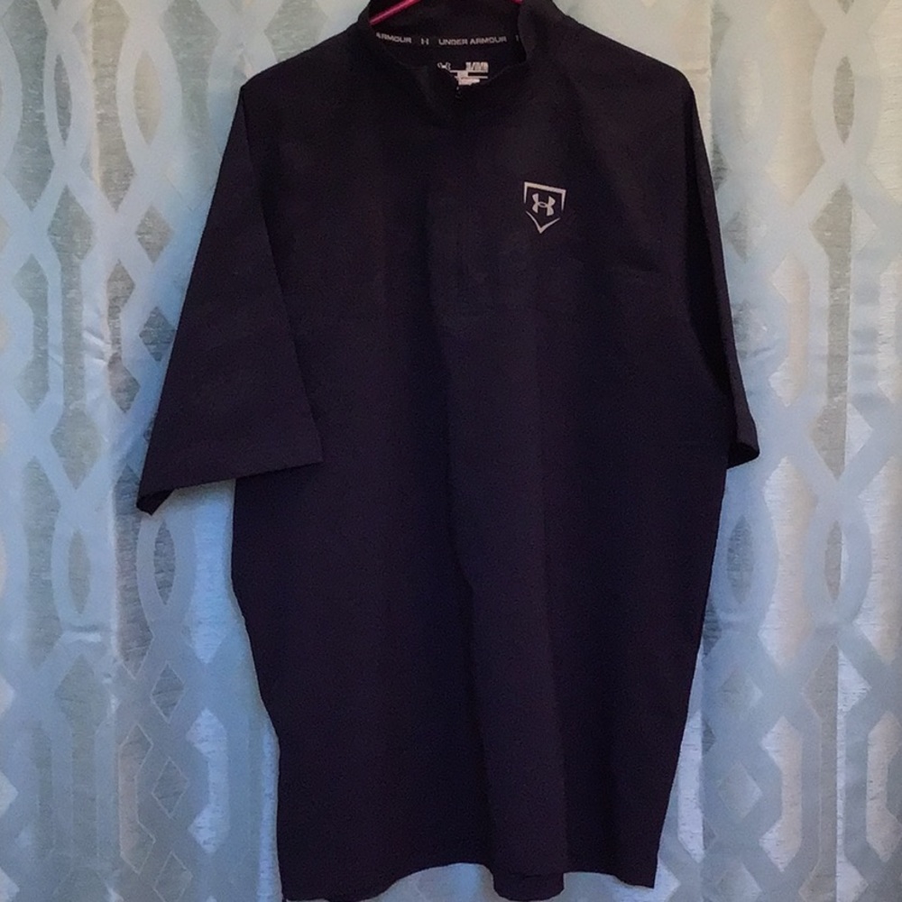 Under Armour men’s size XL short sleeve 3/4 zip